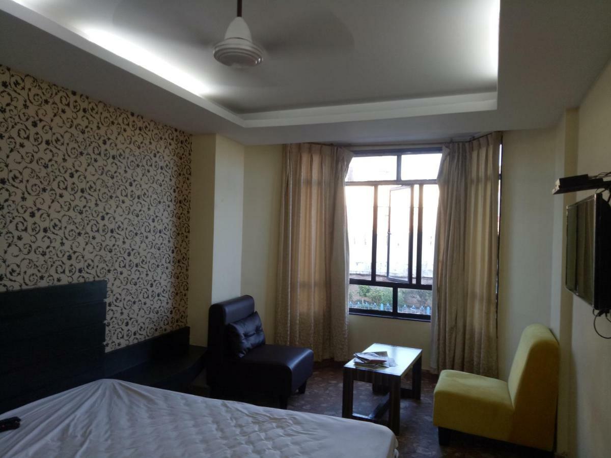 Hôtel Assam Jatri Niwas à Purî Extérieur photo